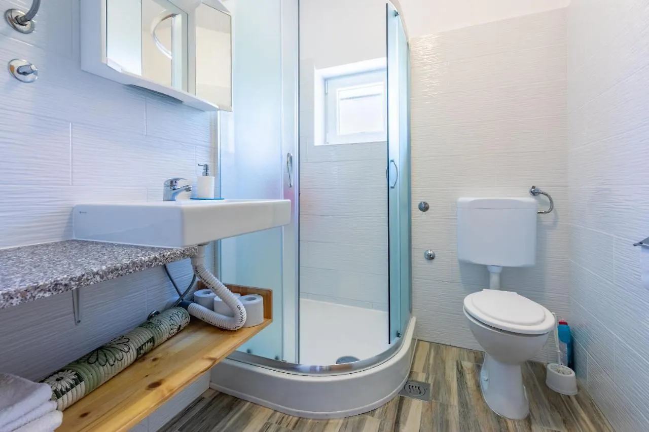 Apartments Rozaria Dramalj